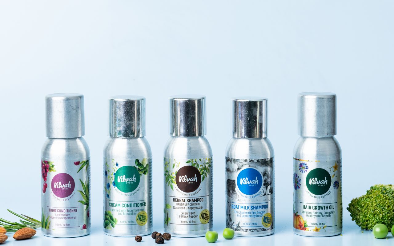 Herbal shampoo vs chemical shampoo comparison for Pakistani hair